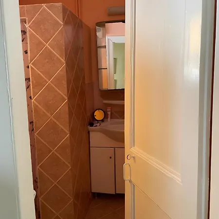 בית נופש Louisa's House *