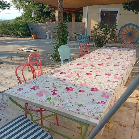 בית נופש Louisa's House *